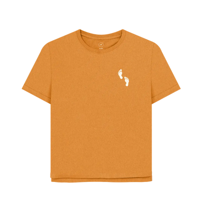 Amber Printed T-shirt Front Women’s barefoot and free graphic tee