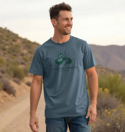 Eco-friendly men’s travel t-shirt with horizon artwork